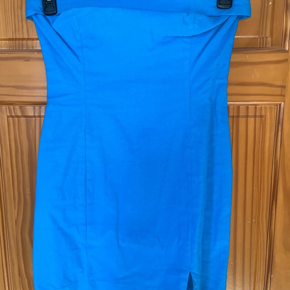 Elegant Blue Strapless Dress